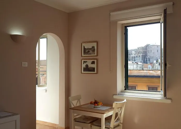 לינה וארוחת בוקר Candia House 50