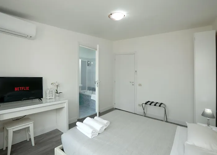 Candia House 50 לינה וארוחת בוקר