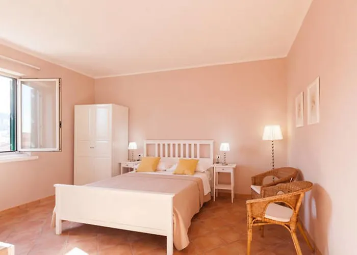 Candia House 50 רומא