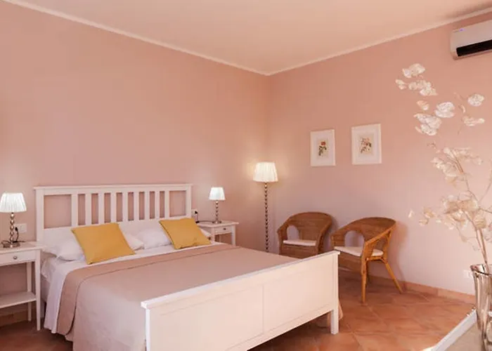 Candia House 50 לינה וארוחת בוקר 3*