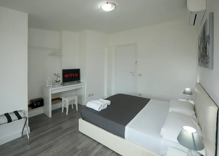 לינה וארוחת בוקר Candia House 50