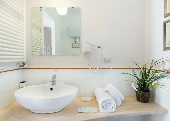 לינה וארוחת בוקר Candia House 50